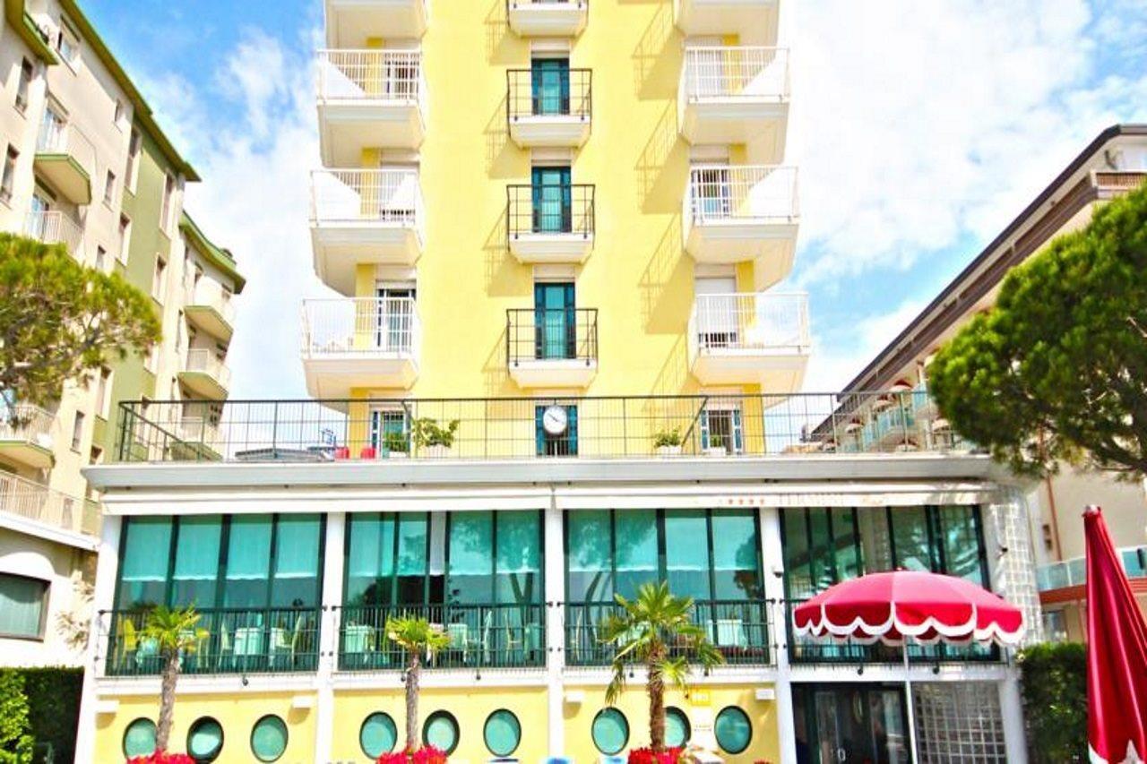 Termini Beach Hotel & Suites Lido di Jesolo Esterno foto